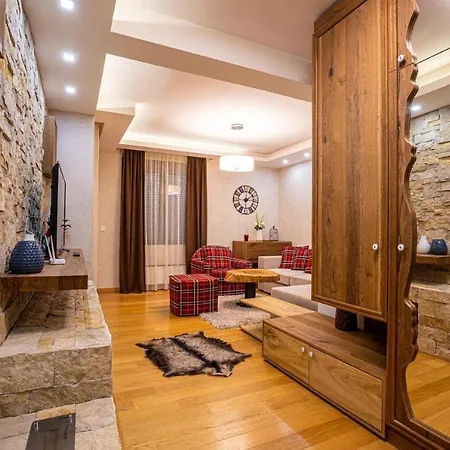 Apolon Apartment *